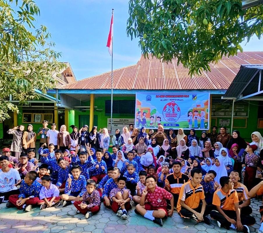 foto bersama Seluruh Warga SLB ABCD Muhammadiyah Palu